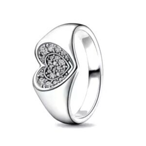 Elegant .925 Sterling Silver Heart Ring Size 6